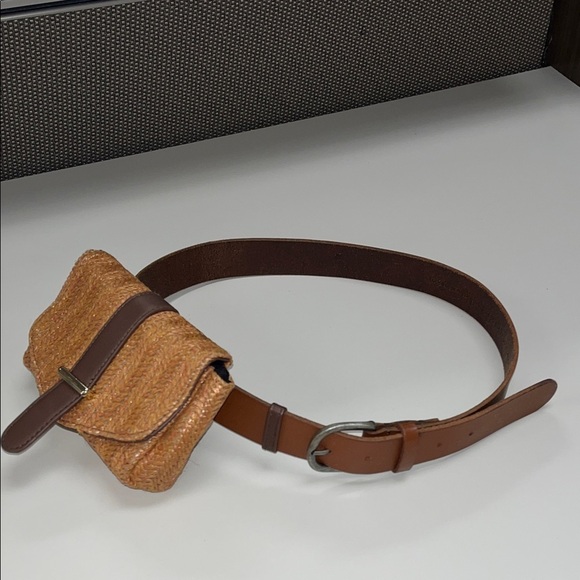 Source Unknown Tan and Brown Belt Bag SZ S-M main image 15